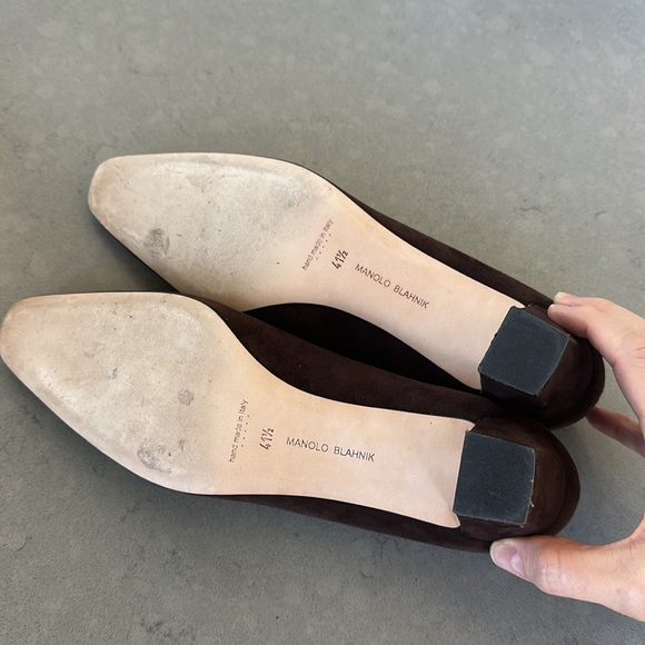 Manolo Blahnik Okkatopla Suede Block Heel Pump Brown Suede 41.5 - Picture 9 of 10